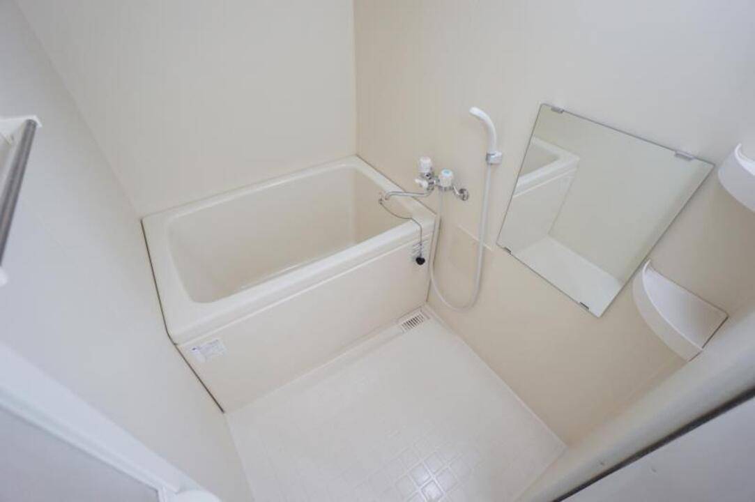 バス・シャワールーム　浴室