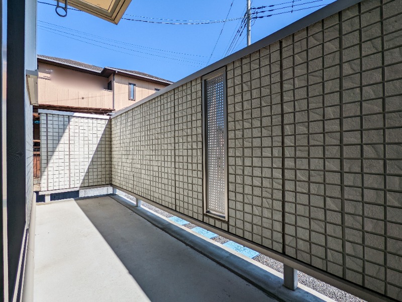 バルコニー　図面と現状に相違がある場合には現状を優先