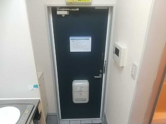 玄関　※別号室参考画像