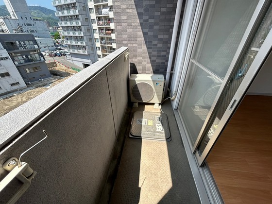 バルコニー　※別号室の写真です