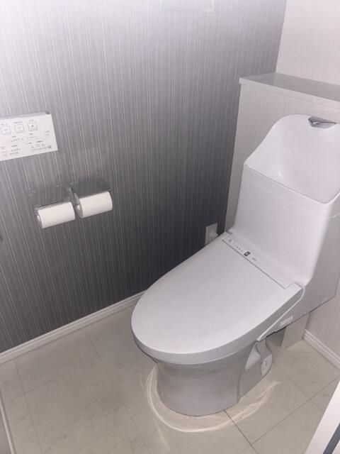 ファミール西新宿のトイレ写真