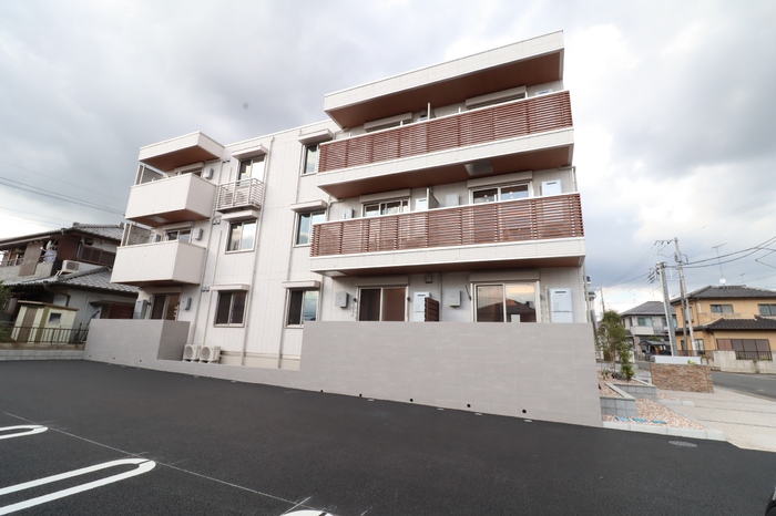 建物外観　完成しました。人気のダイワハウスのDルーム！