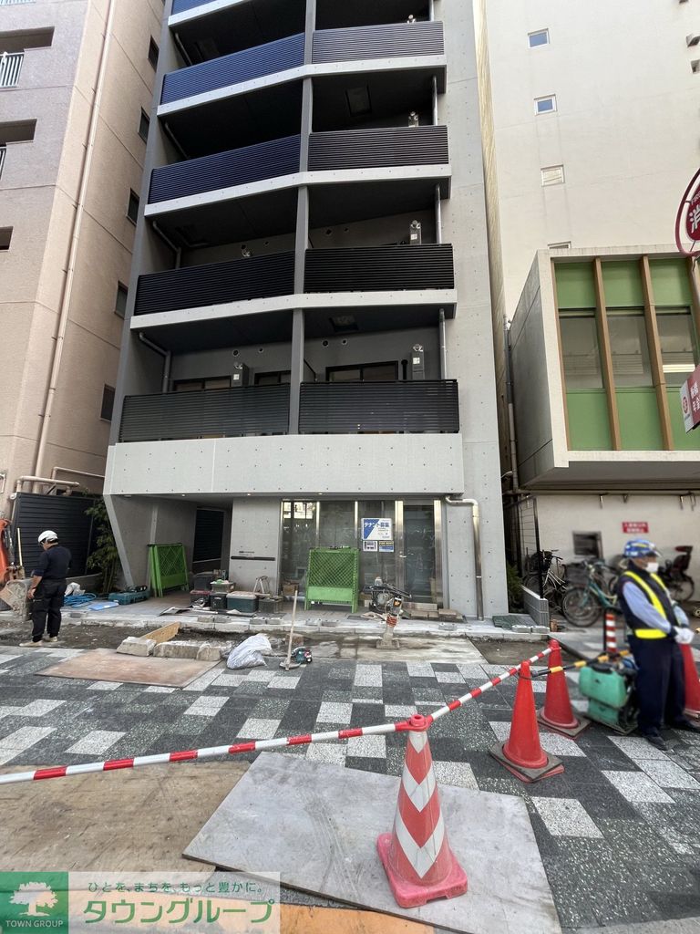 エントランス　駐車場