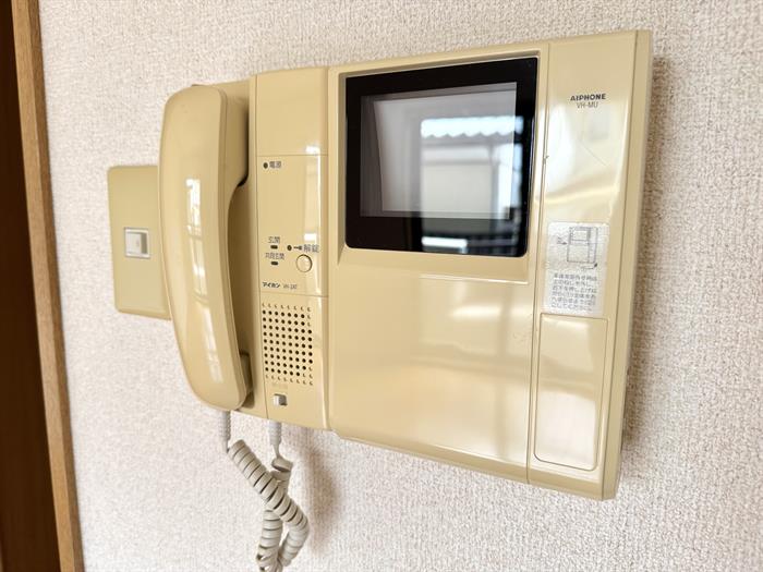 セキュリティ　TVモニターホン付きで来客があっても確認出来て安心です！