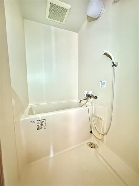 バス・シャワールーム　お風呂でゆっくりリラックスしましょう！