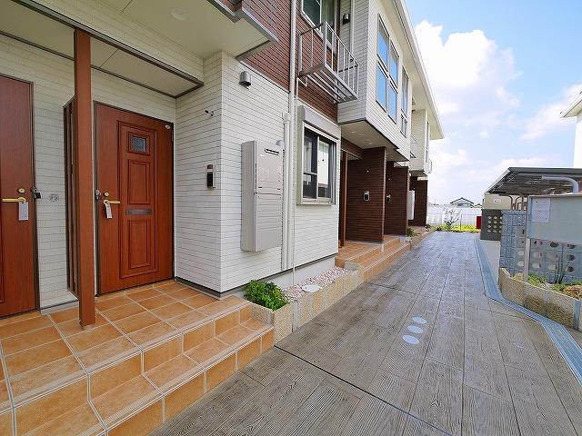 その他共有部分　落ち着いた雰囲気の外観です