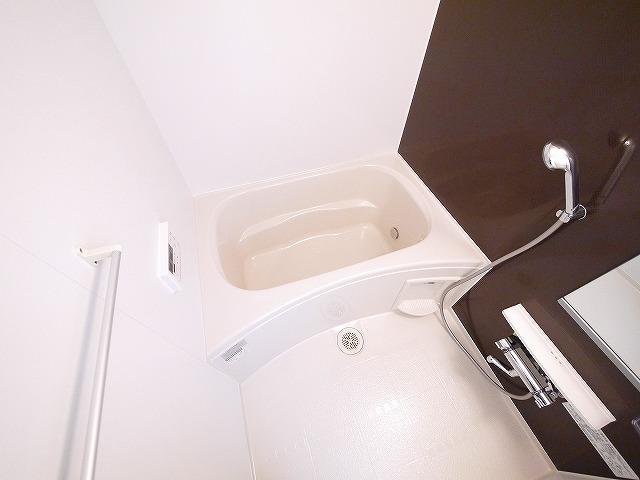 バス・シャワールーム　日々の疲れを癒すお風呂付です