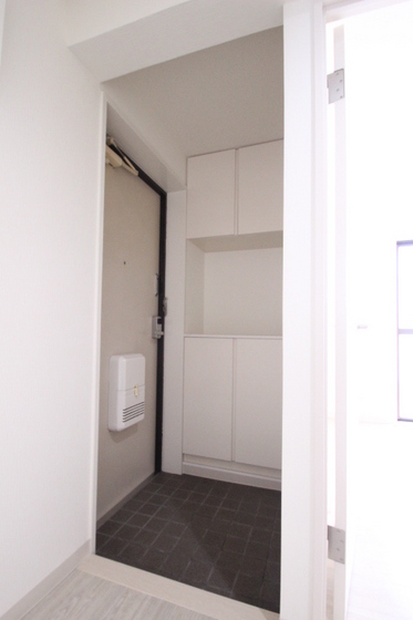 玄関　※別部屋の写真です