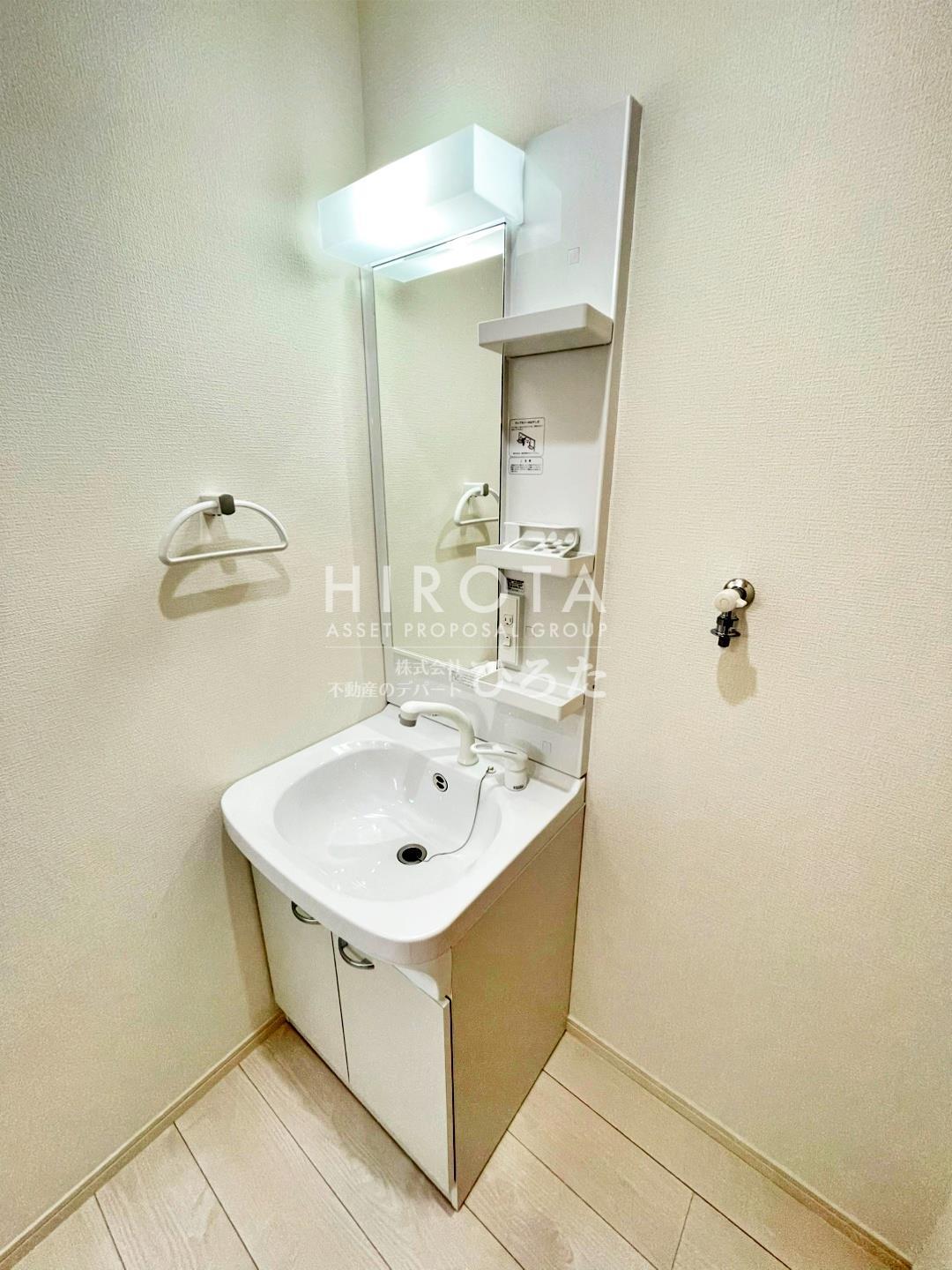 洗面設備　同仕様写真