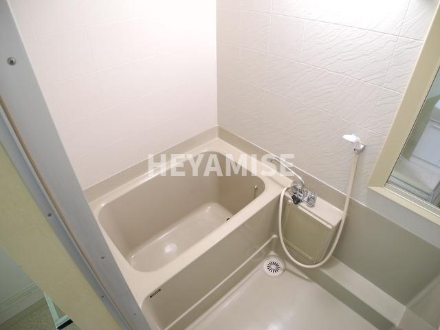 バス・シャワールーム　※室内画像は別部屋のもの