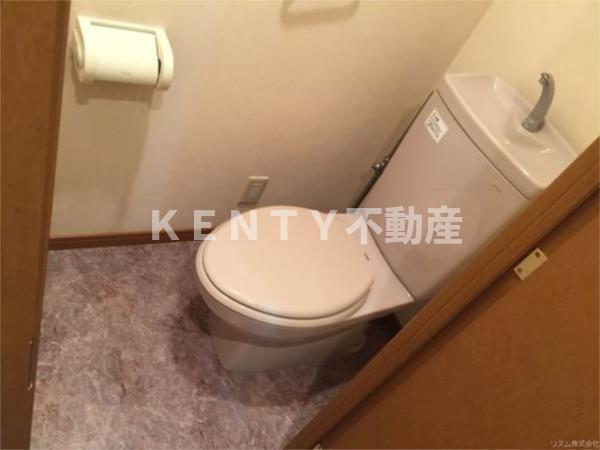 トイレ　トイレもきれいです