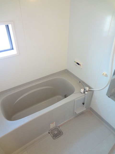 バス・シャワールーム　一坪風呂・追い焚き機能