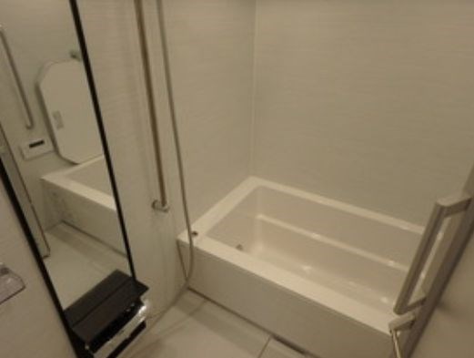 バス・シャワールーム　★弊社の仲介手数料は全物件、賃料の半額＋税です★