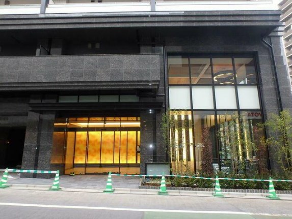 エントランス　★弊社の仲介手数料は全物件、賃料の半額＋税です★