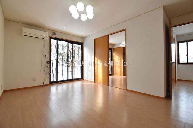 居室・リビング　LDK12帖