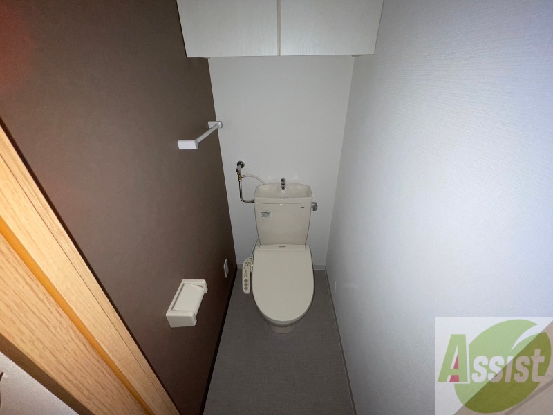 トイレ　ウォシュレット機能がついたトイレ。安心して使用できますね。