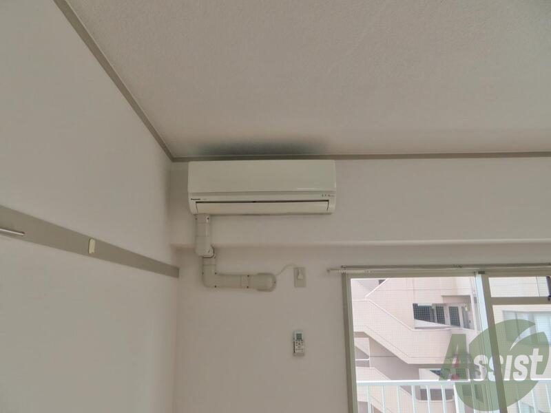 その他設備　エアコンもついているので、１年中快適に過ごせます。