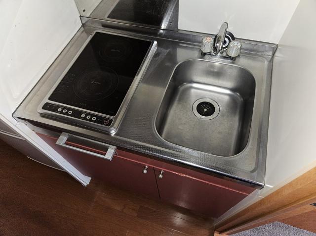キッチン　※同タイプ部屋の写真です。