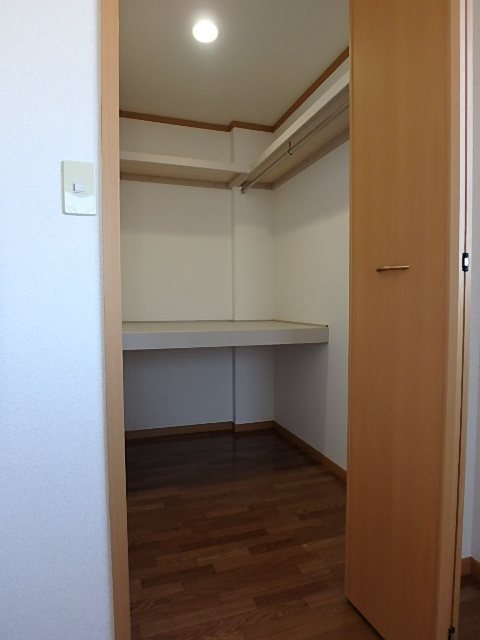 収納　※同タイプ別居室のお写真です。