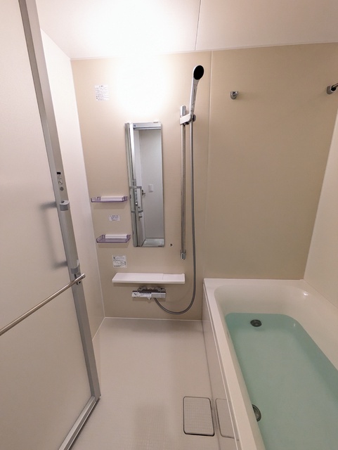 バス・シャワールーム