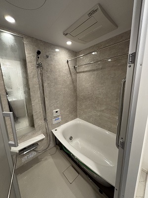バス・シャワールーム　浴室
