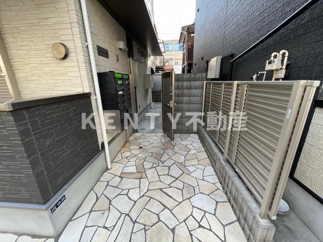 エントランス　ゆとりのあるエントランスです