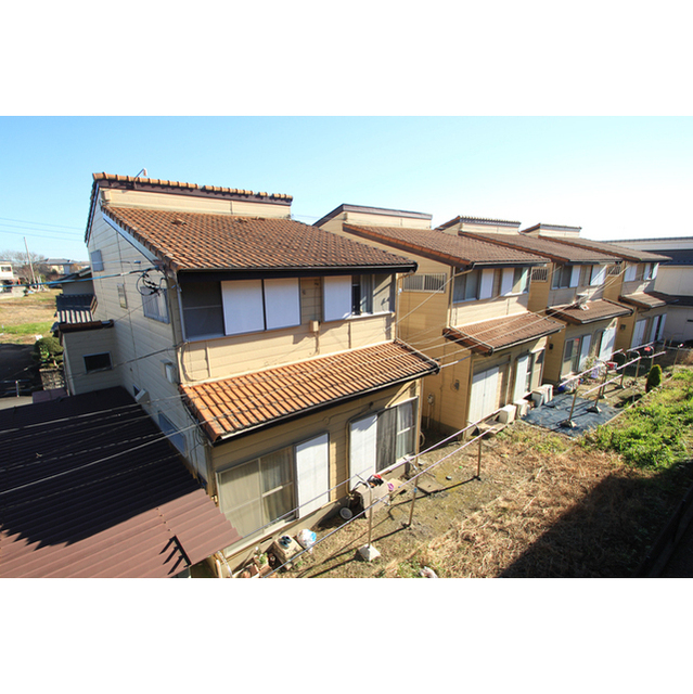 建物外観　３ＬＤＫのメゾネット　庭付き！