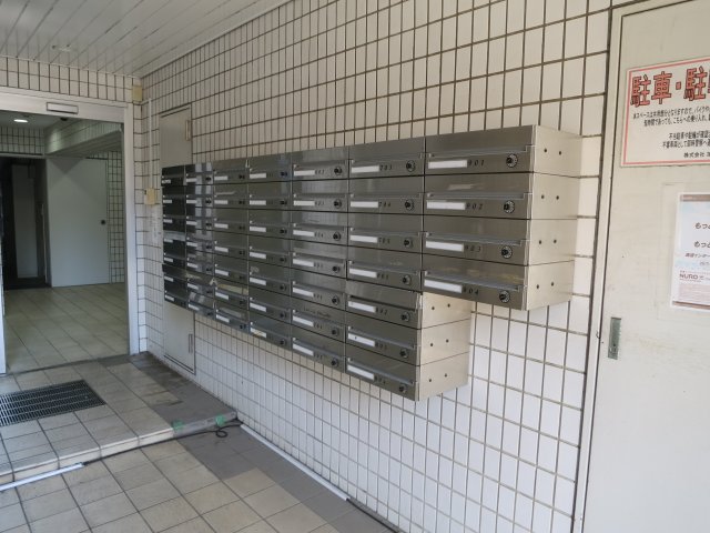 ロビー　集合ポスト