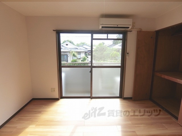 居室・リビング　居室