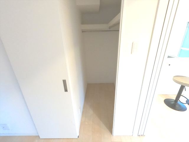 収納　ウォークインクローゼット