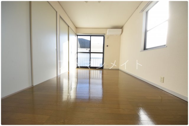 その他部屋・スペース　明るい２面採光のお部屋です！