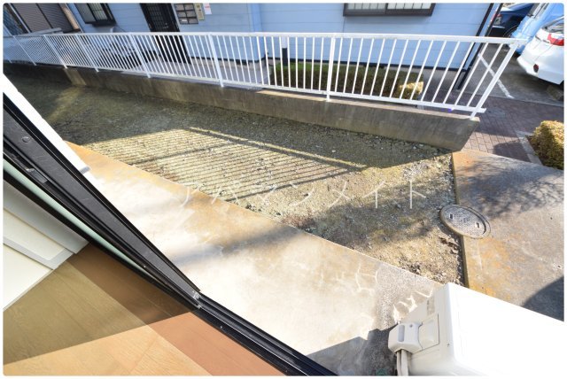 バルコニー　陽当たり良好です