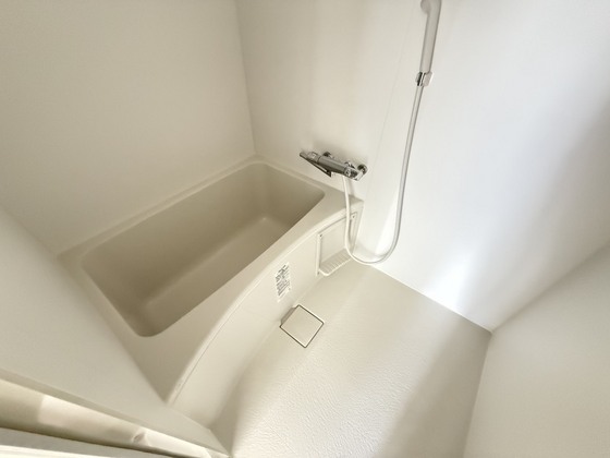 バス・シャワールーム　別部屋の写真です。