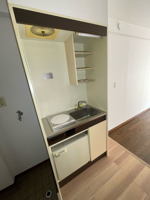 キッチン　※他部屋参考写真