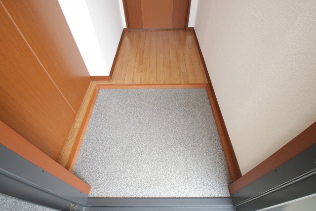 玄関　※別室の参考写真の為、現況優先です。