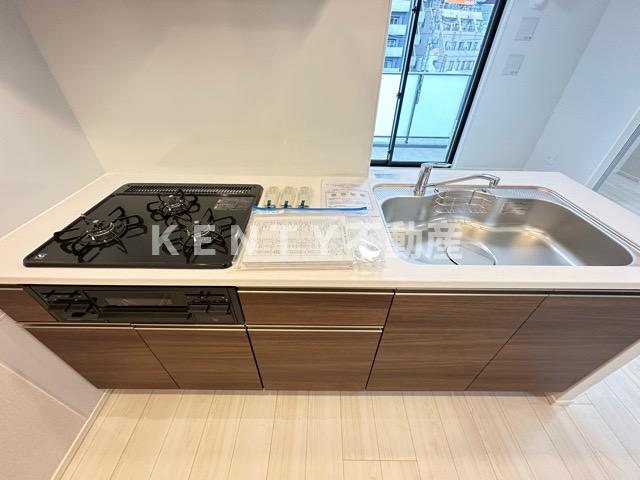 キッチン　コンパクトなキッチンで掃除もラクラク