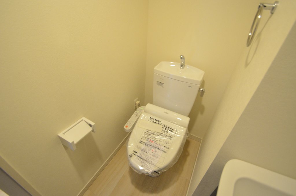 トイレ　シャワー付トイレ
