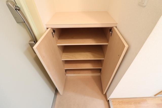 その他設備　下駄箱