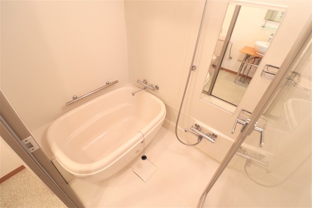 バス・シャワールーム　お風呂