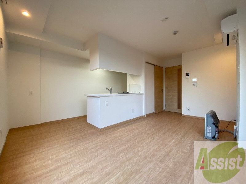 居室・リビング　広くてきれいなリビングです！快適に過ごせそうですね。