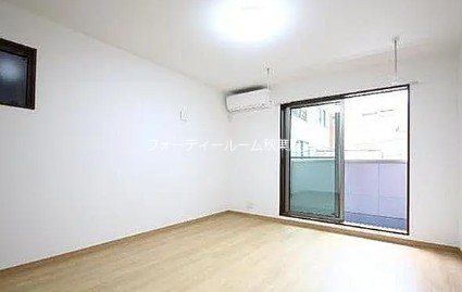 居室・リビング　★《見学予約受付中》当店では契約金がクレジット決済可能です★