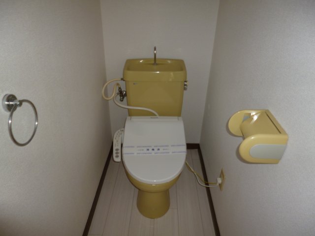 トイレ　ウォシュレット