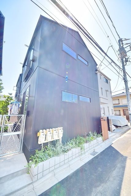 建物外観　★祖師ヶ谷大蔵駅から徒歩4分の所にあります★