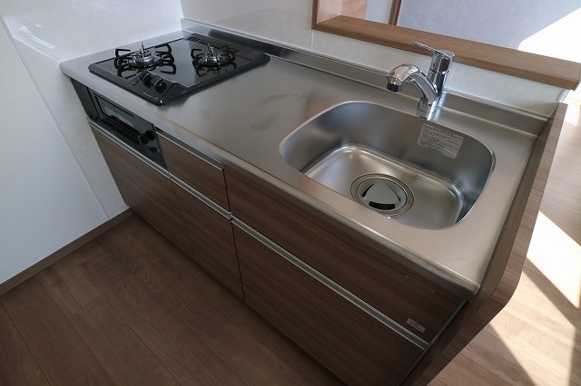 キッチン　※同型物件参考写真