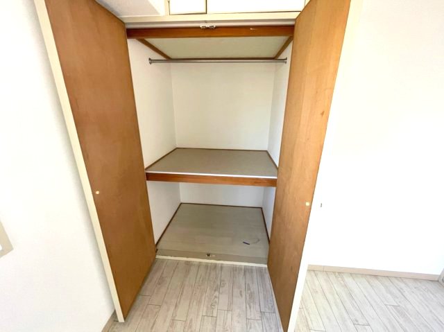 収納　イメージとして同建物他部屋を表示しています