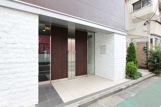 エントランス　エントランス