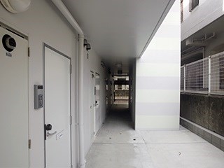 玄関　現状優先