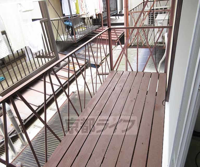 バルコニー　広いバルコニです。