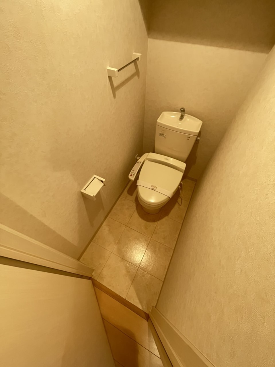 トイレ　※同物件、別部屋です。