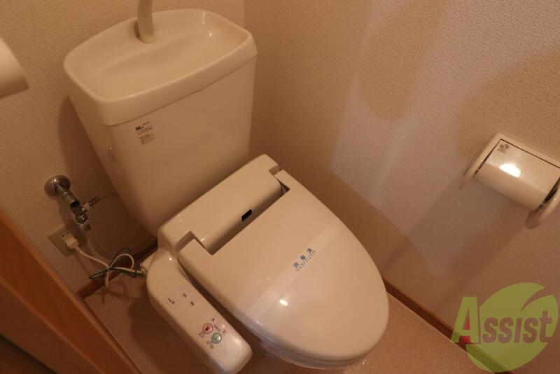 トイレ　ウォッシュレット付きトイレです
